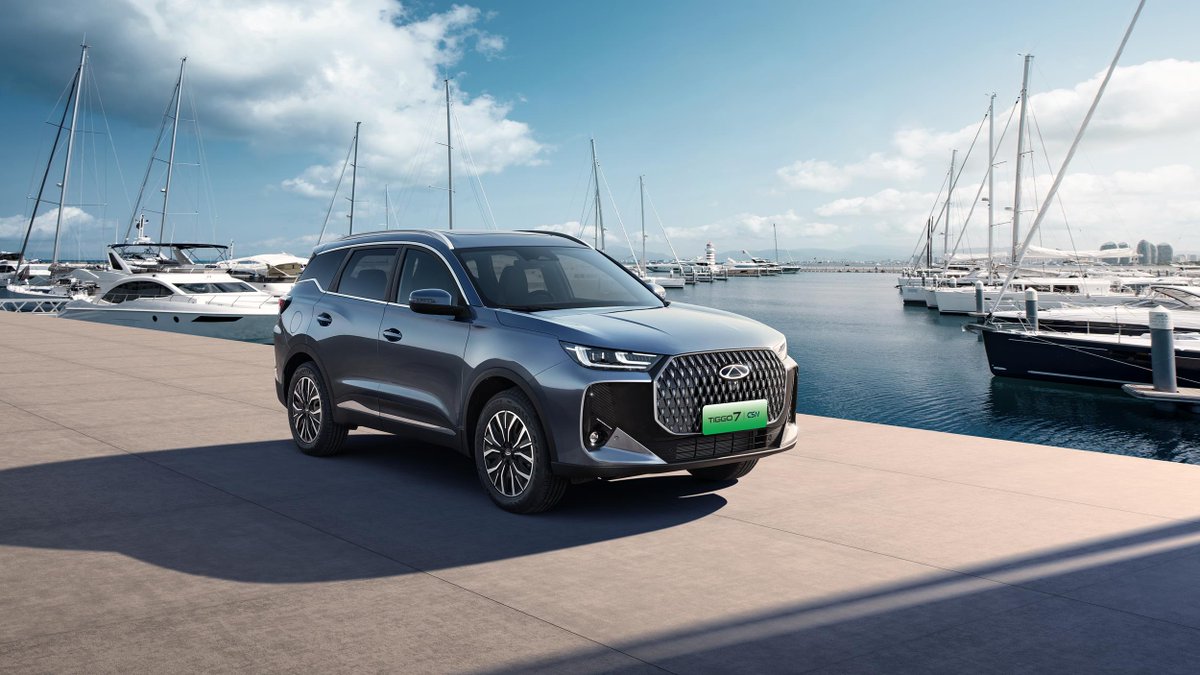 TheAutoMagZA's tweet photo. @SA_Chery celebrates Tiggo 7 CSH People’s Choice win at 2026 South African Car of the Year - The Auto Magazine https://t.co/ZbkTIMeAPz https://t.co/3dFd3doQ0H