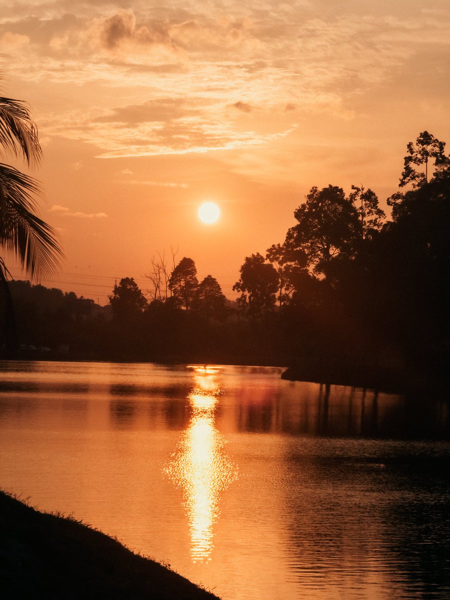 amjarss's tweet photo. sunset 🫶🏼 https://t.co/lwCHEiGTwb