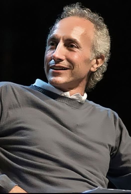 angel_nowar's tweet photo. IL VINO ERA OTTIMO
Marco Travaglio
4 Giugno 26
Ricapitoliamo. Il 9 gennaio, dopo un mese scarso di “indagini”, la Procura generale di Milano invia a Nordio un parere di 23 righe favorevole alla grazia per la Minetti condannata a 3 anni e 11 mesi per favoreggiamento della⏬ https://t.co/pREMXq8Xsq