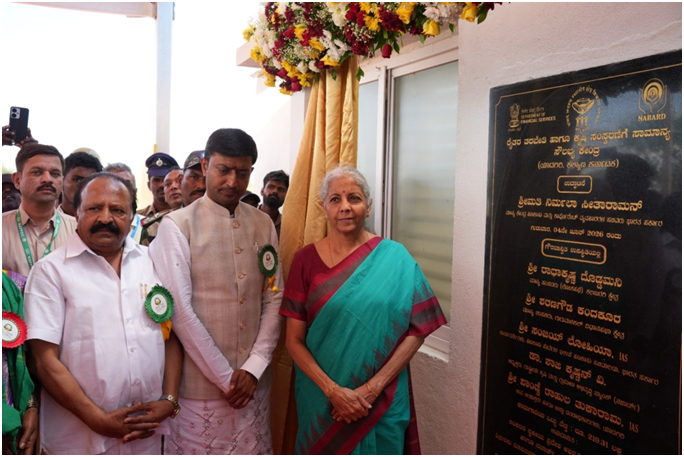 nsitharamanoffc's tweet photo. Smt @nsitharaman inaugurated the Farmers’ Training & Common Facility Centre at Badepalli village in Yadgir, Karnataka.

Funded under the MPLAD Scheme by the Hon'ble Finance Minister in collaboration with NABARD, the Farmers’ Training and Common Facility Centre (CFC) in Yadgir serves as a hub for processing Groundnuts into multiple high-demand value-added products.
