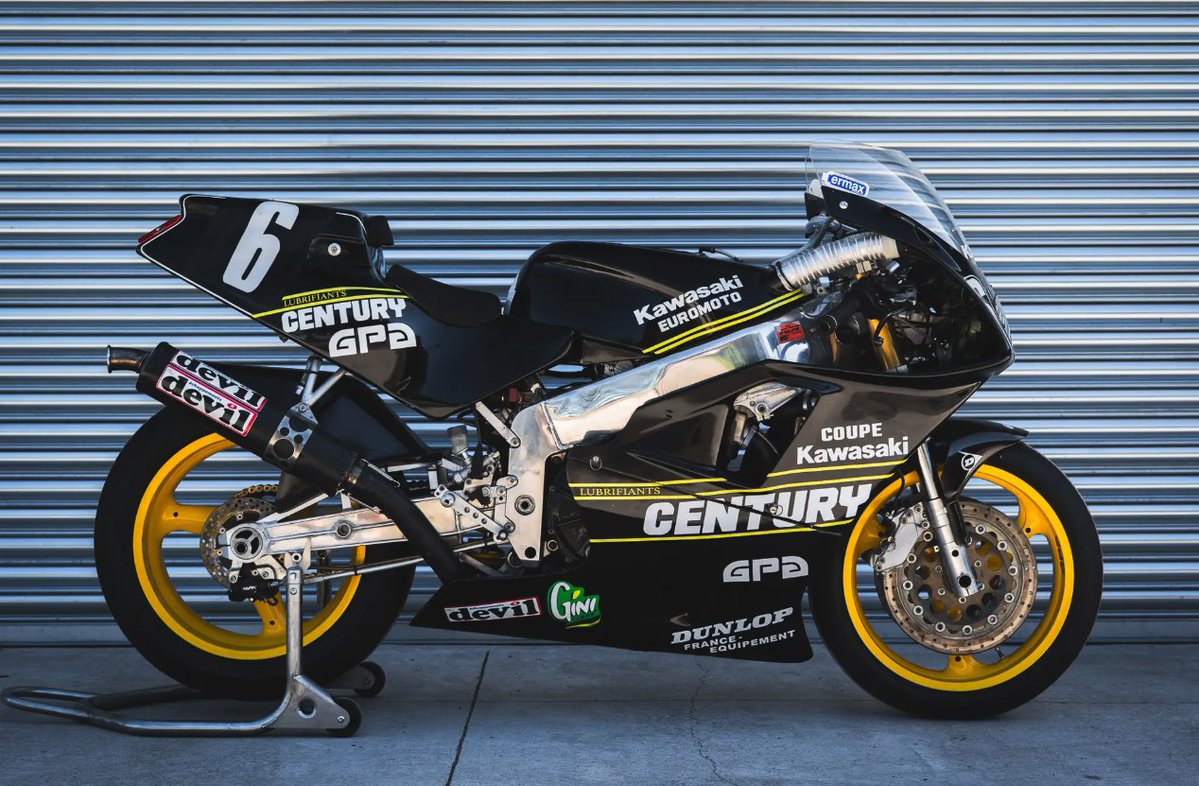 ThrowbackThursday 1989 Kawasaki ZXR-7 TTF1 Endurance Race Bike