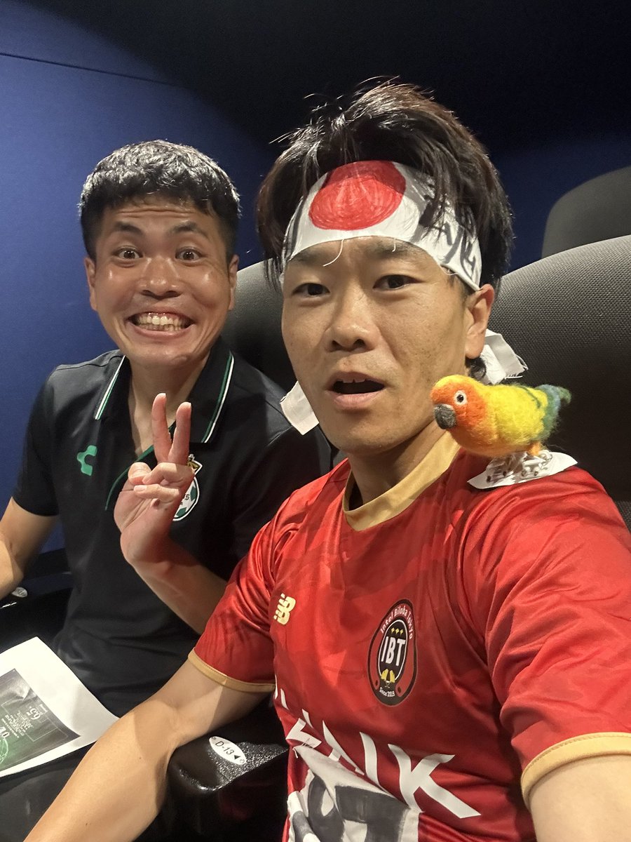 gaaarick's tweet photo. 明日6月5日（金）全国公開の、
サッカー日本代表（SAMURAI BLUE）映画
「ONE CREATURE」の試写会に、
所属チーム(インテルビローバ)の監督と、
後輩のマリンボブと行ってきました⚽️
W杯が楽しみになる作品です🔥
サッカーあんまり知らないけど応援したい！ってライト層の方に特におすすめ⚽️
#日本代表 https://t.co/qUWSwST8hu