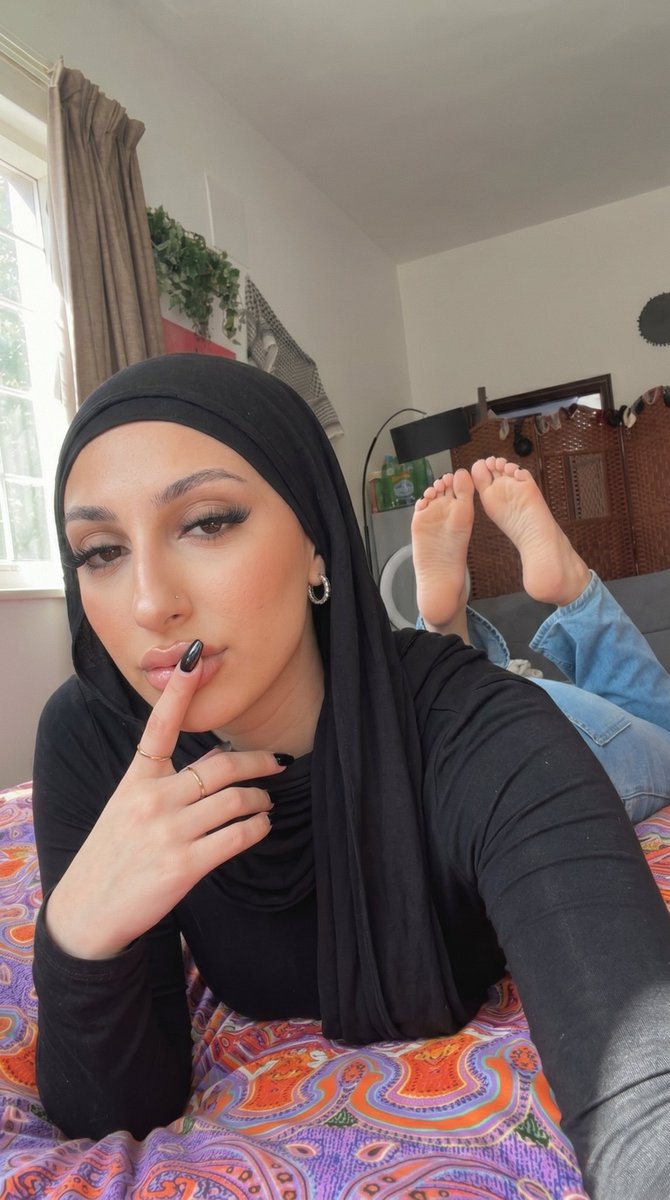 hijabidilara's tweet photo. I know exactly what you crave https://t.co/1oOTXtE3GX