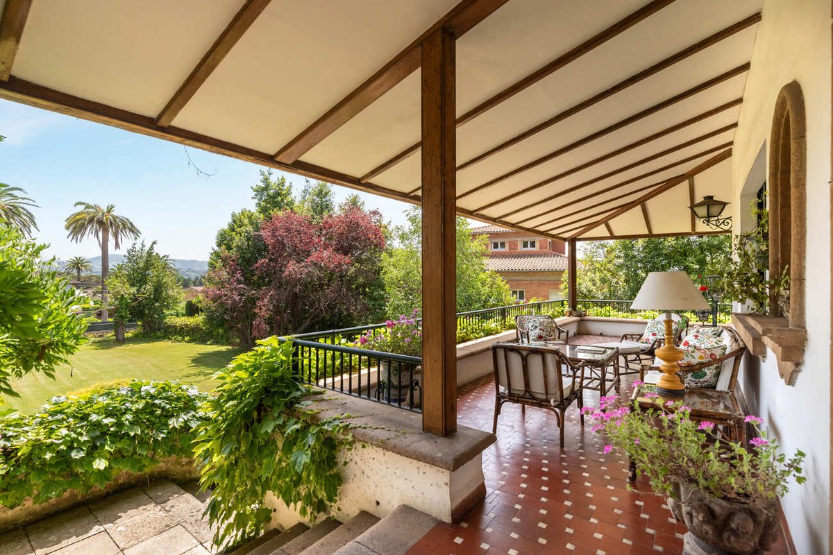 TheSibarist's tweet photo. VENTA. CANTABRIA. Refugio hedonista, diseño a favor del disfrute. Casa con mucho encanto, rehabilitada y lista para entrar a vivir en una de las zonas más familiares y tranquilas de la localidad de Somió. El lugar perfecto para desconectar.
https://t.co/0mfaP7azbN https://t.co/KbmZrkPj9y