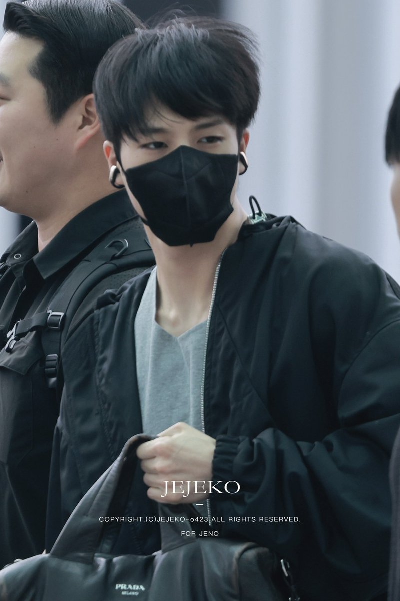 JEJEKO_o423's tweet photo. 260604 ICN🛫

#제노 #JENO #ジェノ
#NCTDREAM #NCT https://t.co/hh9clY5PEJ