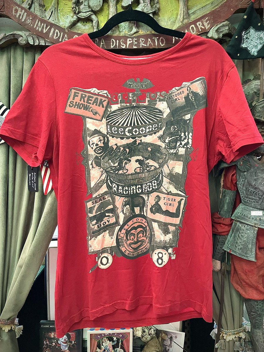 anatomic_circus's tweet photo. 🎪NEW ITEM多数入荷しました🎪

リメイク古着や、CIRCUS Tシャツ、ゴーストの香炉、目玉キャンドルなどなど❗️

ONLINE SHOPでも2500円以上ご購入で
限定缶ミラープレゼント中🎁
(無くなり次第終了)

🛒ONLINE SHOP👇🏻
https://t.co/f6bAvfYRD1 https://t.co/amZgF5W3Bg