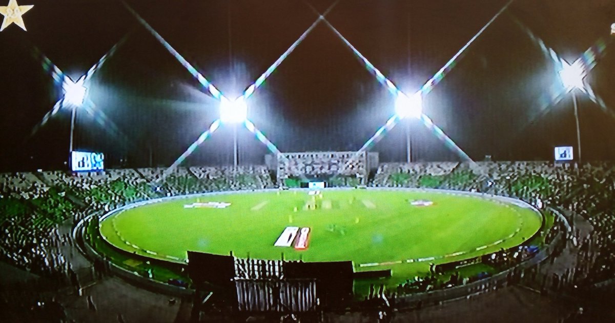 imransiddique89's tweet photo. Kya aaj decisive ODI main Lahore main acha crowd hoga ? https://t.co/rsp9ynRbjs