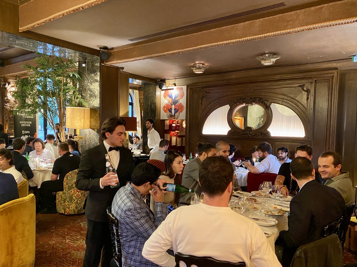 DFG__Official's tweet photo. A great evening in Paris. DFG and @v3v_ventures brought together investors for dinner at Proof of Talk @proofoftalk. https://t.co/rlokAFkBti