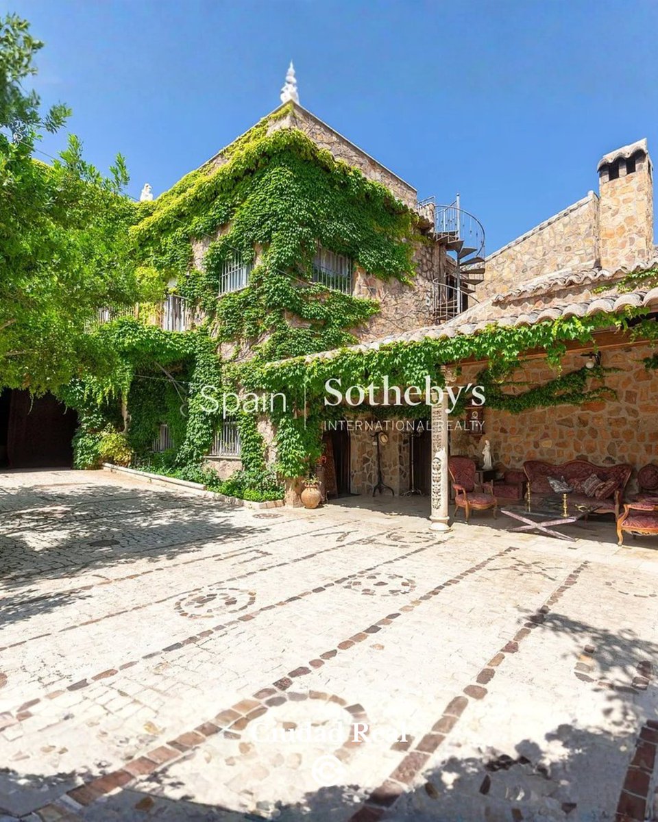 Cocampo_com's tweet photo. 🌿 Hotel rural en venta en el Camino Primitivo
📍 Friol, Lugo
🏨 2★ operativo desde 2022
🛏 11 habitaciones y 28 plazas
🍽 Restaurante y cafetería-bar
🏊 Piscina climatizada
⚡ Energía solar, aerotermia y suelo radiante
💶 2.000.000 €
https://t.co/yEDZlKVwza
#fincaenventa https://t.co/m7RcbETOJA