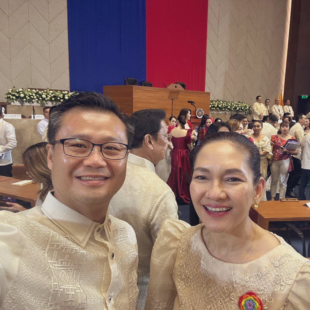 gethaback's tweet photo. kung sino man ang kumokontra sa winri ay kumokontra sa kapayapaan. kung sino man ang kumokontra sa kapayapaan ay kalaban ng bayan. https://t.co/CP15KRWfC5