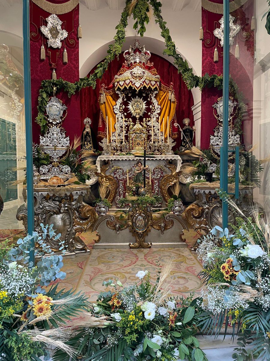juagardel's tweet photo. Qué lástima. Lo que te vas a perder @Pontifex, miarma! https://t.co/Lx7Yh360cK