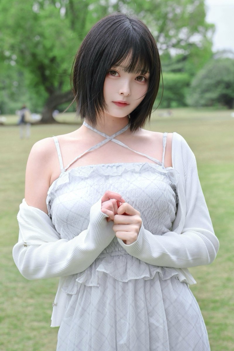 suzuran_ro's tweet photo. 【 おしらせ 】

6/11 発売『週刊ヤングジャンプ』にて

初めての表紙掲載が決定しました…！！！😭✨️

皆のおかげで夢が叶いました…！！
いつも応援ありがとうございます🌸 https://t.co/gc2dt03mA1