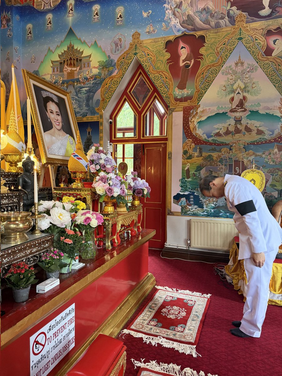 thaiemblondon's tweet photo. RTE and Team Thailand in London organised merit-making and voluntary activities to celebrate Auspicious Occasion of HM the Queen’s 4th Cycle Birthday on 3 June 2026 with participation of Thai community in UK. Long Live The Queen. https://t.co/Z8xsaoTBOp