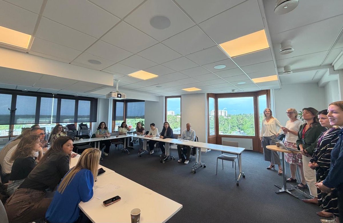 UNDPAlbania's tweet photo. @RandiDavisUNDP @SwedeninAL @EntelaLako @etleva_sheshi @ErjolaV @HaklajAlketa @UN_Albania @AlEmbassySweden @UNDP_Sweden Today we met with Operation Women's Peace – Stockholm City, exploring how multi-agency coordination &amp; protection systems work together to keep women safe. This is what a joined-up, city-wide approach looks like. 🇸🇪🇦🇱  Great learning! 
@SwedeninAL @AlEmbassySweden 
 #StudyVisit https://t.co/SxS96iUUEl