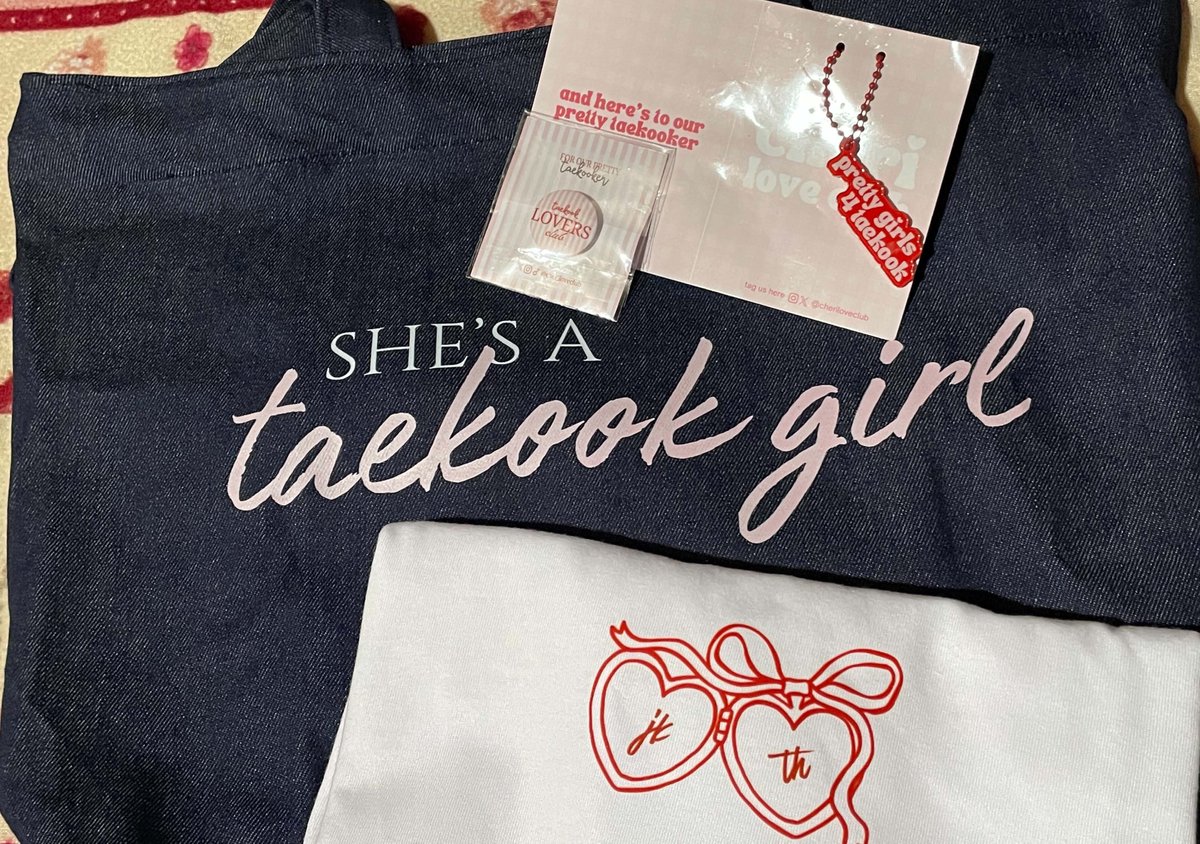 kvlaughs's tweet photo. love mail from @cheriloveclub ☆ミ★*☆♪
superrrr late feedback but already received my orders AAAAAAA these are so pretty indeed! The tote bag definitely got my heart and even my fam said it was so pretty 🥺 thank you so much for this, @cheriloveclub! ❤️🩹
#cherrylcfeedback ☆ https://t.co/NJdf35so1k