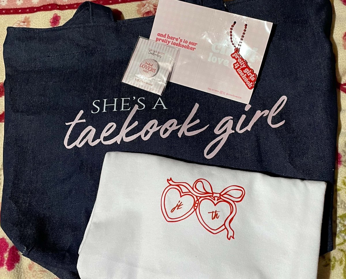 kvlaughs's tweet photo. love mail from @cheriloveclub ☆ミ★*☆♪
superrrr late feedback but already received my orders AAAAAAA these are so pretty indeed! The tote bag definitely got my heart and even my fam said it was so pretty 🥺 thank you so much for this, @cheriloveclub! ❤️🩹
#cherrylcfeedback ☆ https://t.co/NJdf35so1k