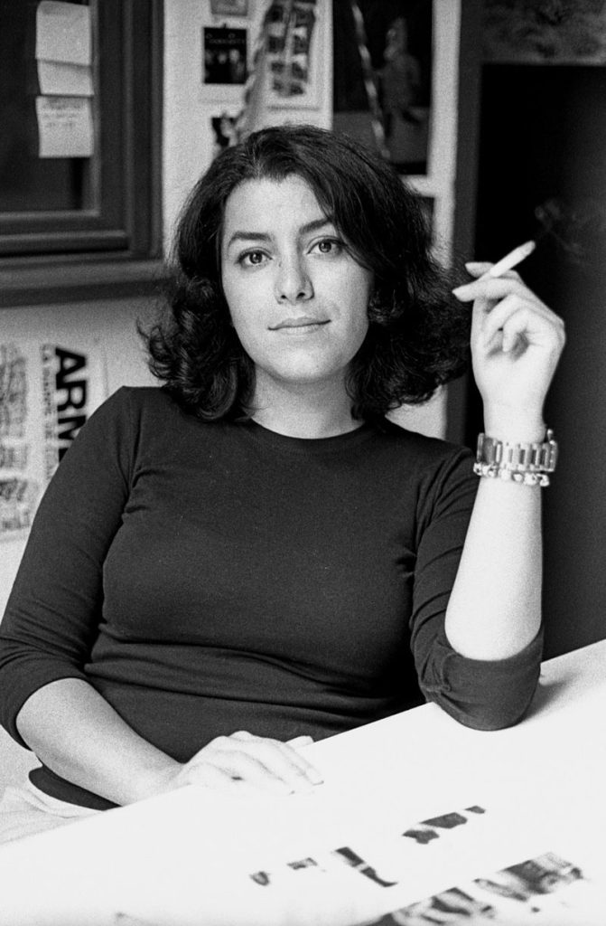 itineratur's tweet photo. Ha fallecido a los 56 años Marjane Strapi, la autora de "Persépolis". 

Dice la nota de la familia: "Marjane Satrapi murió de tristeza poco más de un año después del fallecimiento de Mattias Ripa, su marido y el amor de su vida". https://t.co/RREGHguD5j