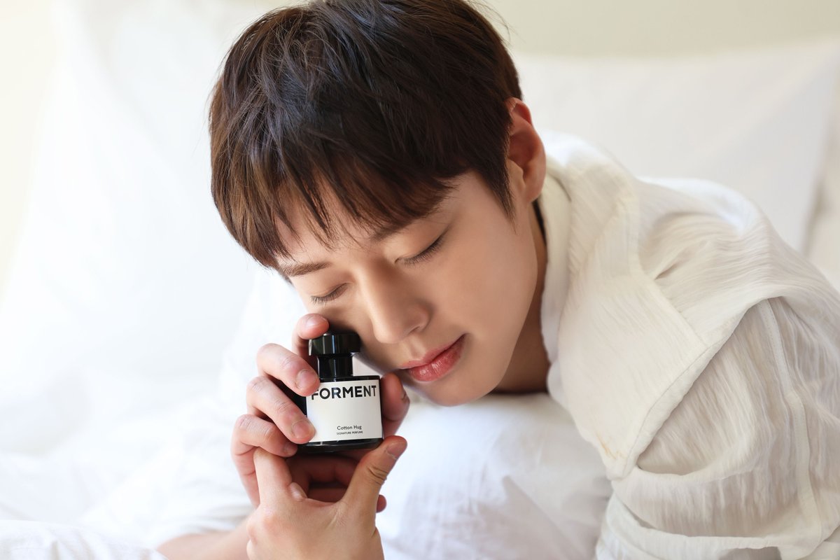 orbtingyou's tweet photo. park jihoon bstage update - esquire x forment photoshoot behind https://t.co/3OvEAoo20x