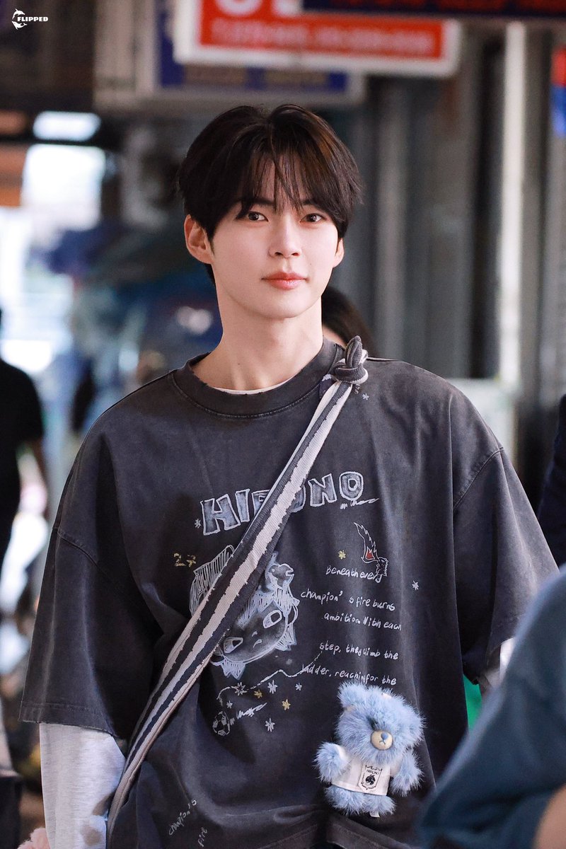 flipped_bbhh's tweet photo. 260604 브랜드 행사 HQ

완전 힙하다🩶

#성한빈 #SUNGHANBIN #成韩彬 #ソンハンビン
#ZB1      #ZEROBASEONE       #제로베이스원 https://t.co/93XZmF3NTw