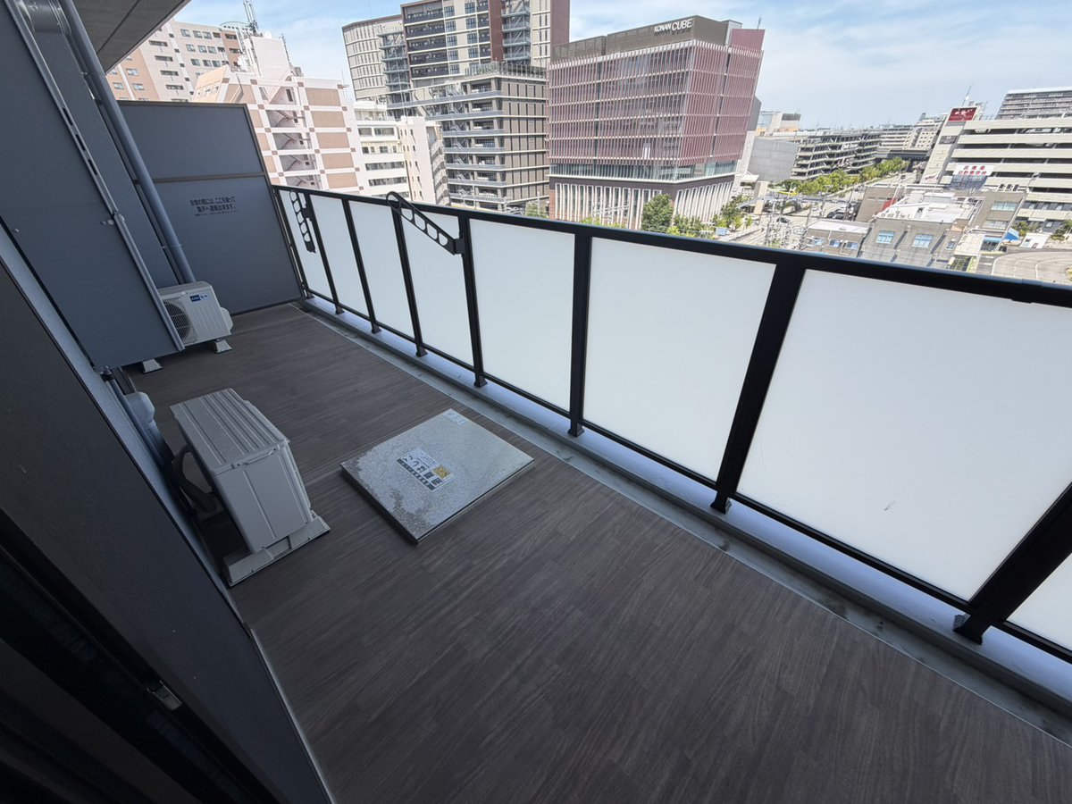 TNB_home's tweet photo. 🏠【西宮北口 徒歩5分】フレンシア西宮北口 803号室  📐 2LDK / 55.64㎡ / 8階 🆕 2024年12月築（新築） 💴 賃料 220,000円（管理費 10,000円） ✅ 敷金なし / ペット可🐾 / Wi-Fi無料📶🔑即入居可！お問い合わせはDMまで  #西宮北口 #賃貸 #新築マンション #2LDK #ペット可 #兵庫賃貸 #TNB https://t.co/yn864d5YoZ