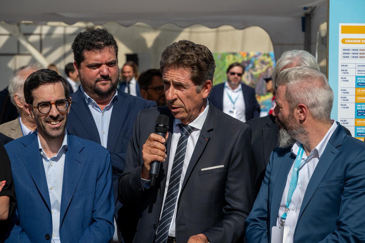 ca_ginesy's tweet photo. Le Département des @AlpesMaritimes est aux côtés de nos entrepreneurs ! 

Ce matin, à la 25e édition des Entreprenariales, j’ai réaffirmé que l’emploi est la première des solidarités. Notre mission : permettre à chacun de travailler, se former et rebondir. 

Merci à @UPE_06 pour son dynamisme. Bravo à Franck Cannata pour son énergie et le travail accompli. 

Sur notre stand : IA, transition et insertion. Trois priorités pour construire l’avenir ensemble.