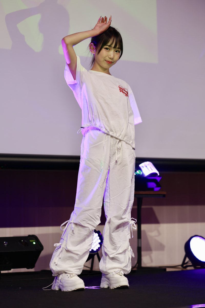 winter_06's tweet photo. 2026/05/31

第12回福岡キッズコレクション
ここたん🍒

RiCO SUCREステージ

#ここたん #BISCUIT #topmodelschool https://t.co/X5Yg1P0ClO