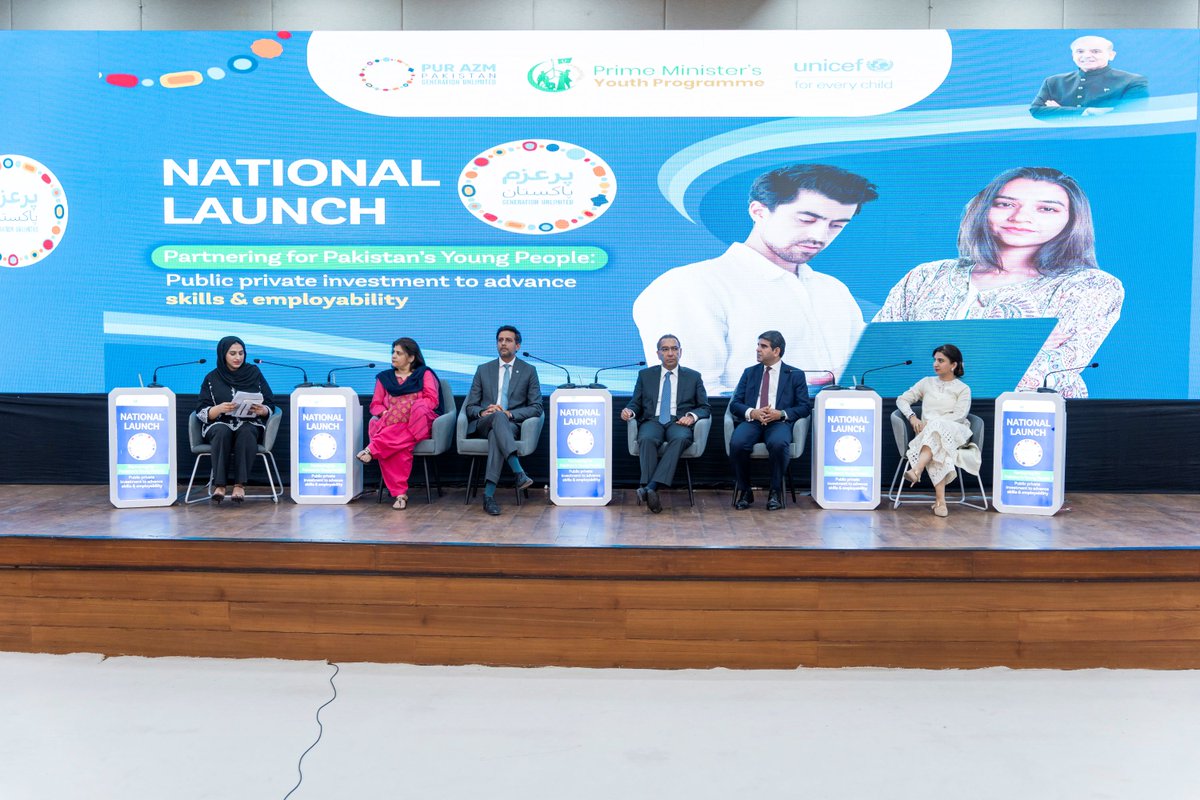 UNICEF_Pakistan's tweet photo. Pakistan has a unique opportunity to unlock youth potential.

@GovtofPakistan through @PMsYouthProgram, in partnership with UNICEF and @GenUnlimited_, launched Pur Azm Pakistan to connect young people with economic opportunities.

Read Press Release: https://t.co/GIe7KYjQeA https://t.co/6bqK6v4ivO