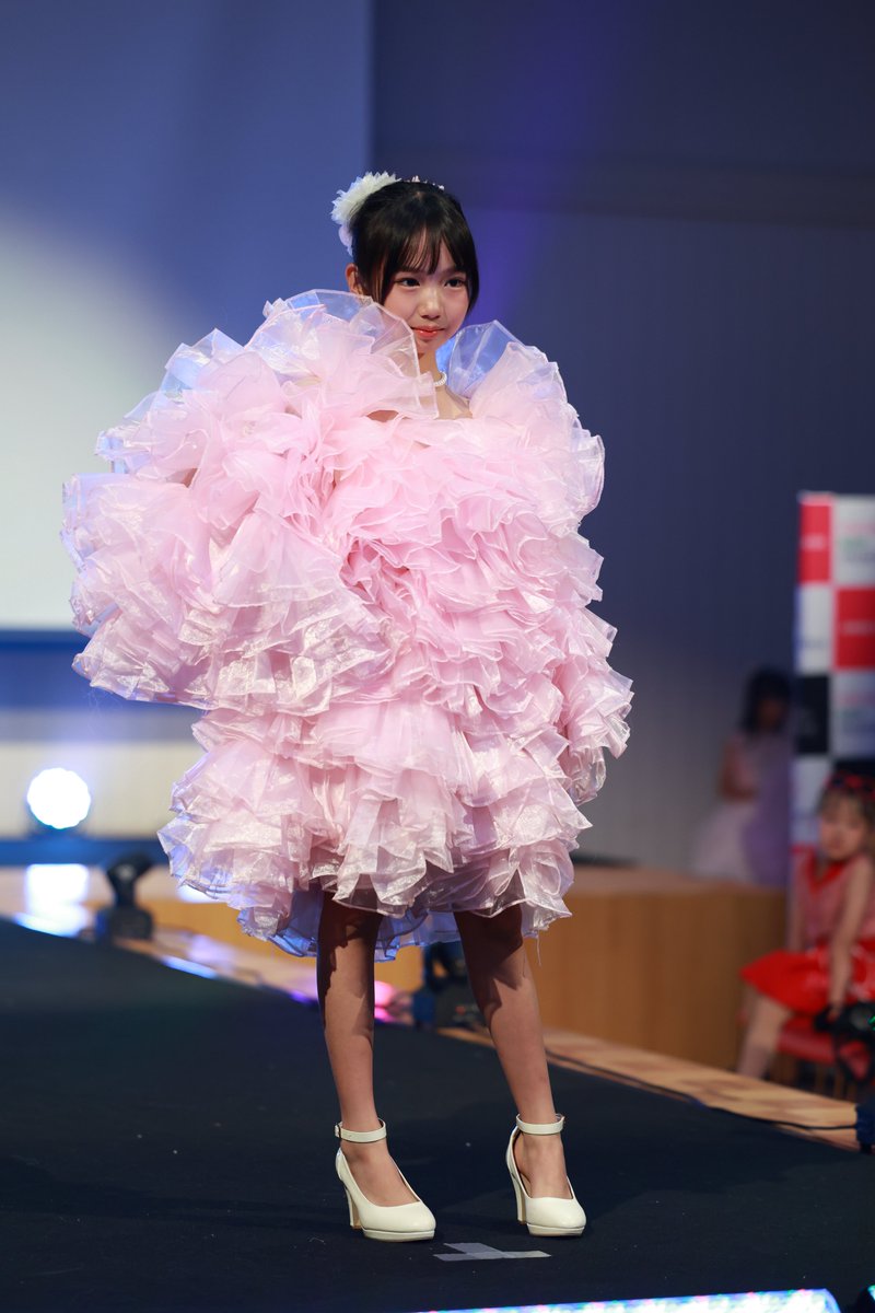 winter_06's tweet photo. 2026/05/31

第12回福岡キッズコレクション
ここたん🍒

Blancheryステージ

#ここたん #BISCUIT #topmodelschool https://t.co/KFPJzwzW5K