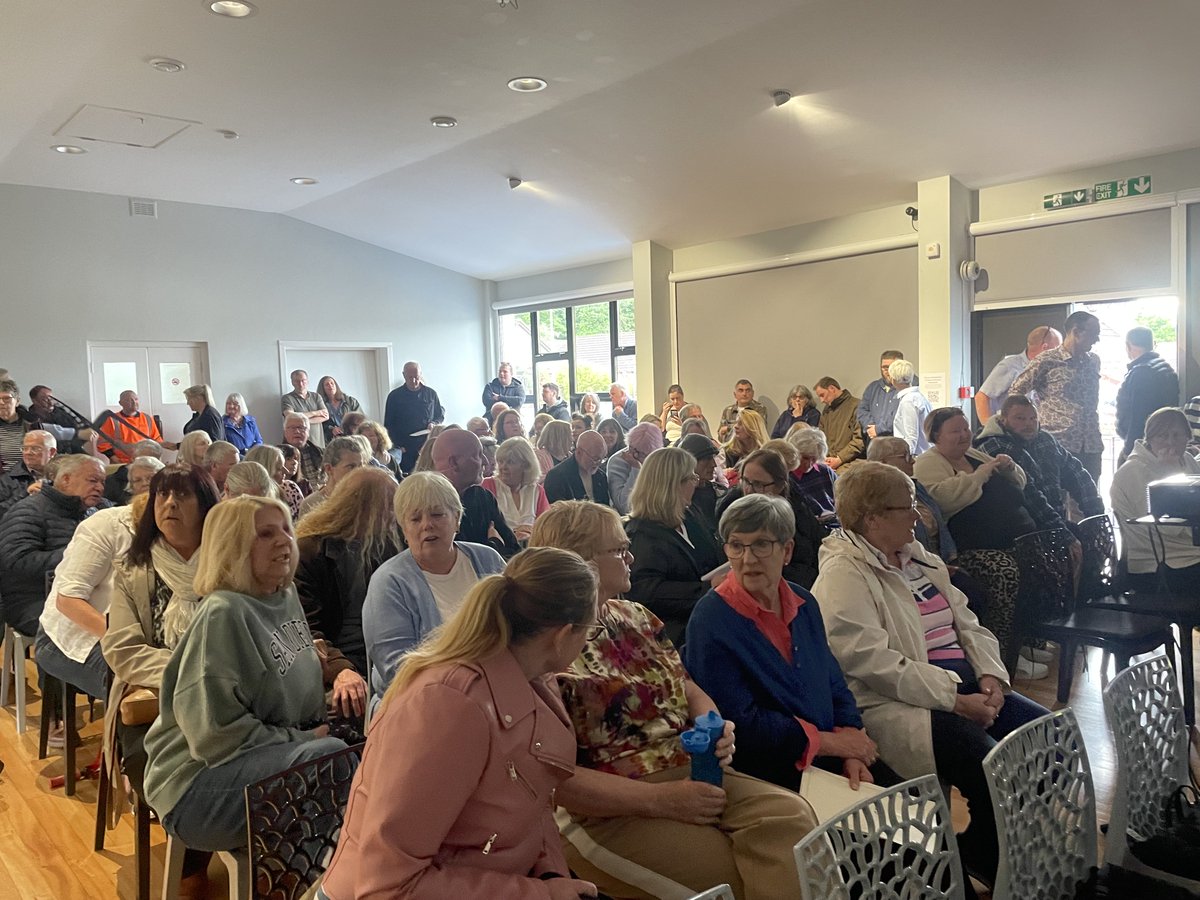 DavidHTorrance's tweet photo. A packed village hall In Auchtertool tonight to express their opposition to Cato Data Centre planning application on the outskirts of Auchtertool.
A well coordinated campaign on the way, which I fully support. https://t.co/EM7LAtGQXy