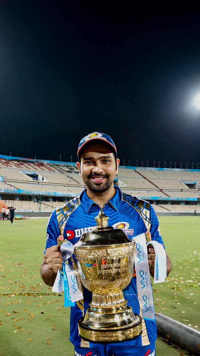thecrickzx's tweet photo. Yeah Bruh Rohit Sharma Deserved To Lead India After MS Dhoni Instead Of Virat Kohli https://t.co/94M7jTnGoa