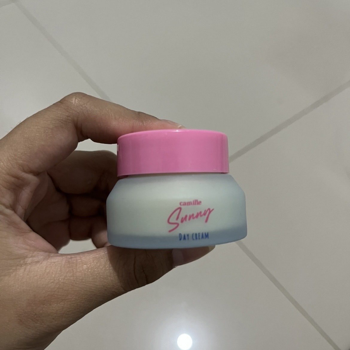 shyvinnes's tweet photo. wts day cream camille 40k 
bisa cod oyen dom bekasi https://t.co/nkFTDc8nKn