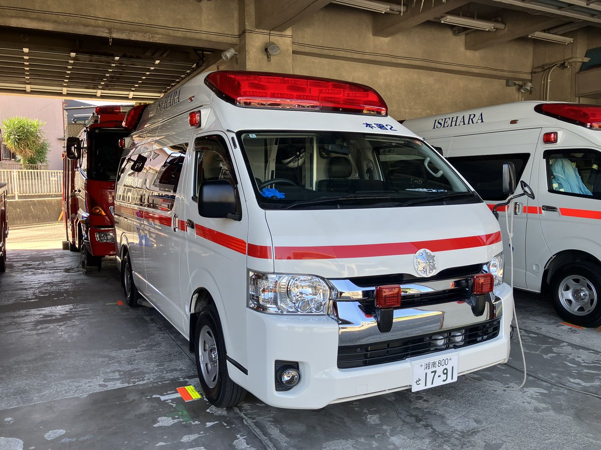 nikuku_119's tweet photo. 伊勢原市消防本部本署
本署救急2
トヨタハイメディック
TCD艤装
サイレンアンプ:SAP-520RBV
ハイメで珍しいパトライトサイレンアンプSAP-520RBVを搭載していますが、交差点進入音と渋滞通過音は非搭載です。
#伊勢原市消防本部 #伊勢原市 #救急車 #トヨタハイメディック #sap520 #にくく消防119 https://t.co/QbvbEp5exd