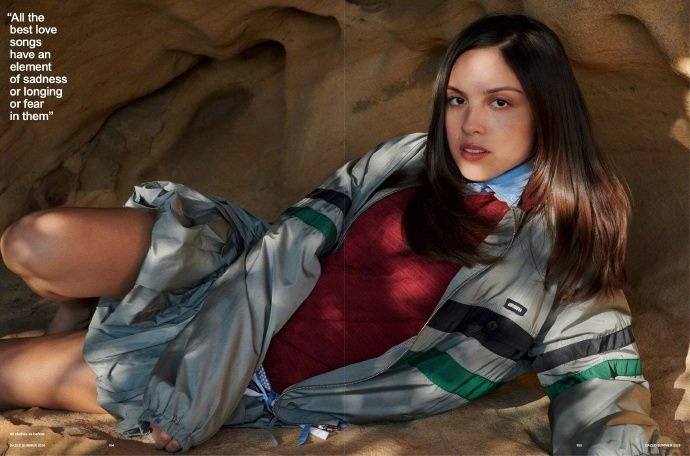 oliviarodrigocn's tweet photo. more pics Olivia Rodrigo for DAZED magzine
#OliviaRodrigo https://t.co/pkjD0Cktuu