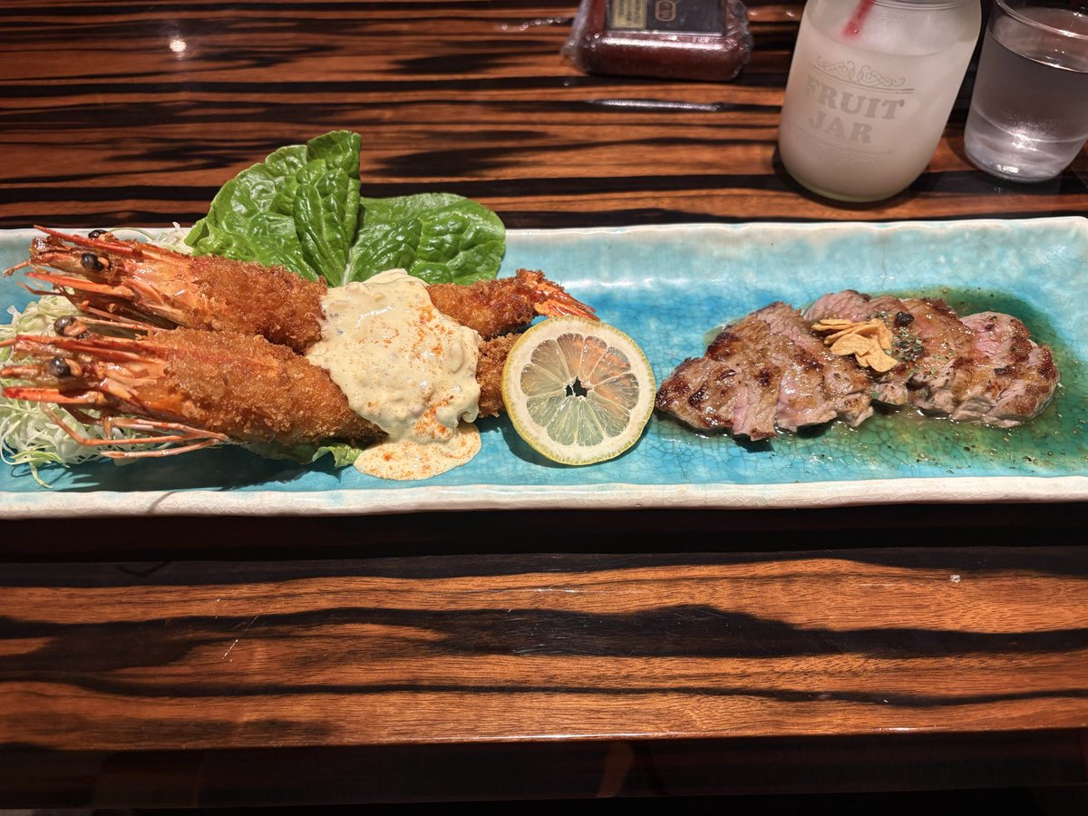 ruixa4's tweet photo. うまい！
今日はアーセナルのプレミア優勝記念の打ち上げ！ https://t.co/d1QLpWwcDi