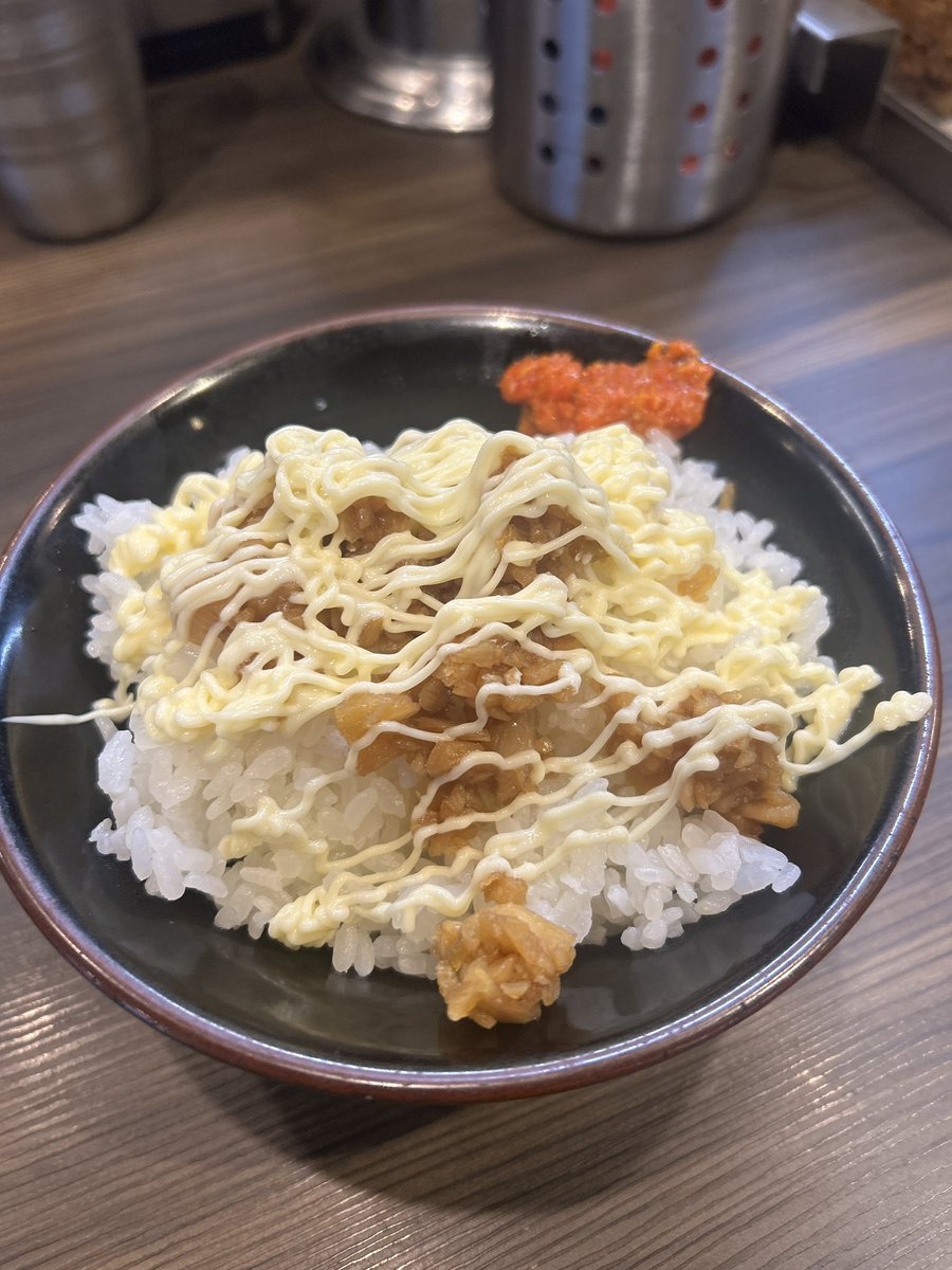 yama_jin_hihaaa's tweet photo. 王道家直系家系ラーメンがく＠つくば市
ラーメン＋のり＋キクラゲ＋ライス
最近ハマってるがくさん🤤いや〜毎回うまいなぁ🤤麺柔らかめもイケるな😆麺食ってライス食って最高でした〜🤩🤤🤩ごちそうさん🫰 https://t.co/xrd76rD7v7