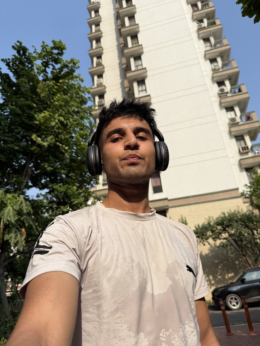 Tuli2Tuli's tweet photo. Call me crazy but running under the sun in summers >> https://t.co/3UZkMgaSrh