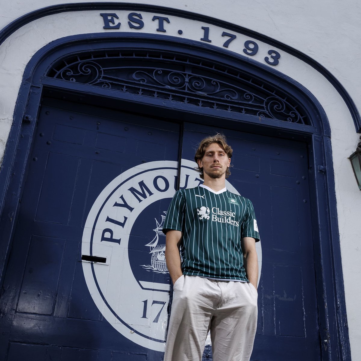 Argyle's tweet photo. Alex’s first day as a Pilgrim 📸