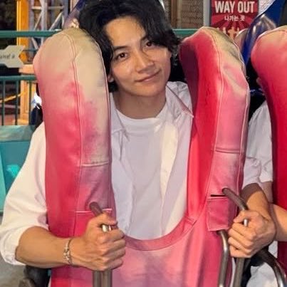 shujirush's tweet photo. jeonghan sana alam mong baliw ako https://t.co/bDuzgDhhlE