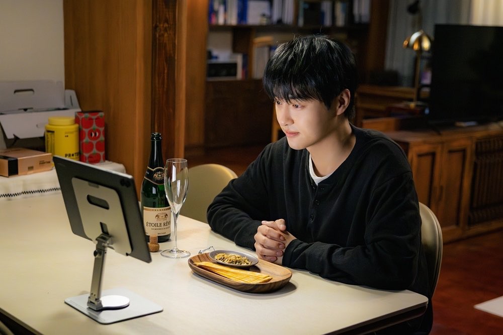 jjinsejong's tweet photo. yang sejong as men written by women always has a charm that lingers and so hard to move on from… so we better prepare our hearts for ma kangwook in #SpookyInLove😍🤭 https://t.co/kJCyBW7p2O