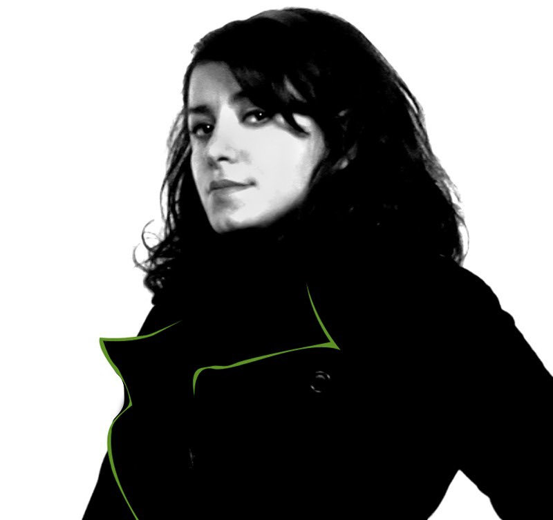 RufoAlice's tweet photo. Marjane Satrapi s’en est allée rejoindre l’amour de sa vie. Elle était l’intelligence, la liberté, le style et l’élégance. Elle était mon amie.

Crédit photo : Kobal/The Picture Desk https://t.co/9PukpJD8zF