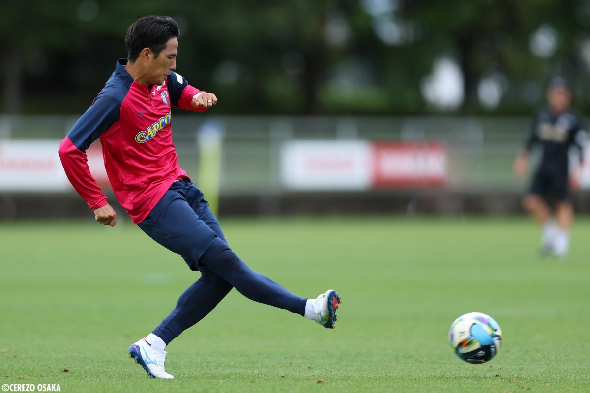crz_official's tweet photo. 🌸Traning Photo🌸

2日後の #FC東京 との一戦が今大会のラストマッチ⚽
集中力を高めながらトレーニングに励んでいます🏃💦

＃セレッソ大阪 https://t.co/8puLvScnJs