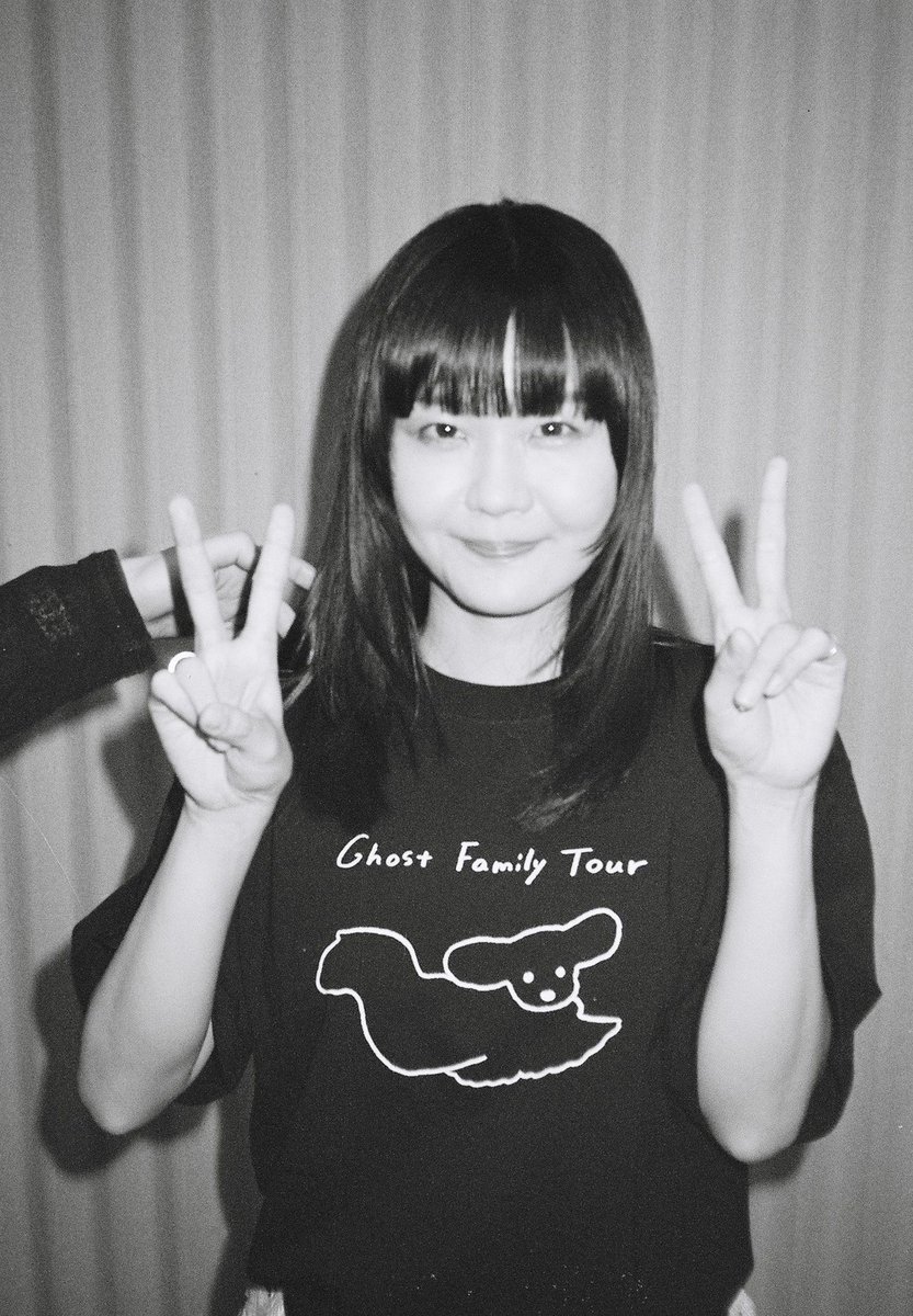 kayokogadaisuki's tweet photo. 本日6月4日は吉澤嘉代子36歳の誕生日です🧙‍♀️✨

いつも応援してくださりありがとうございます💐
これからも変わらず見守っていただけると嬉しいです。

今年も、かよこが〜？

写真:伏見蛍
#嘉代子が大好き https://t.co/doMjoAqqW2