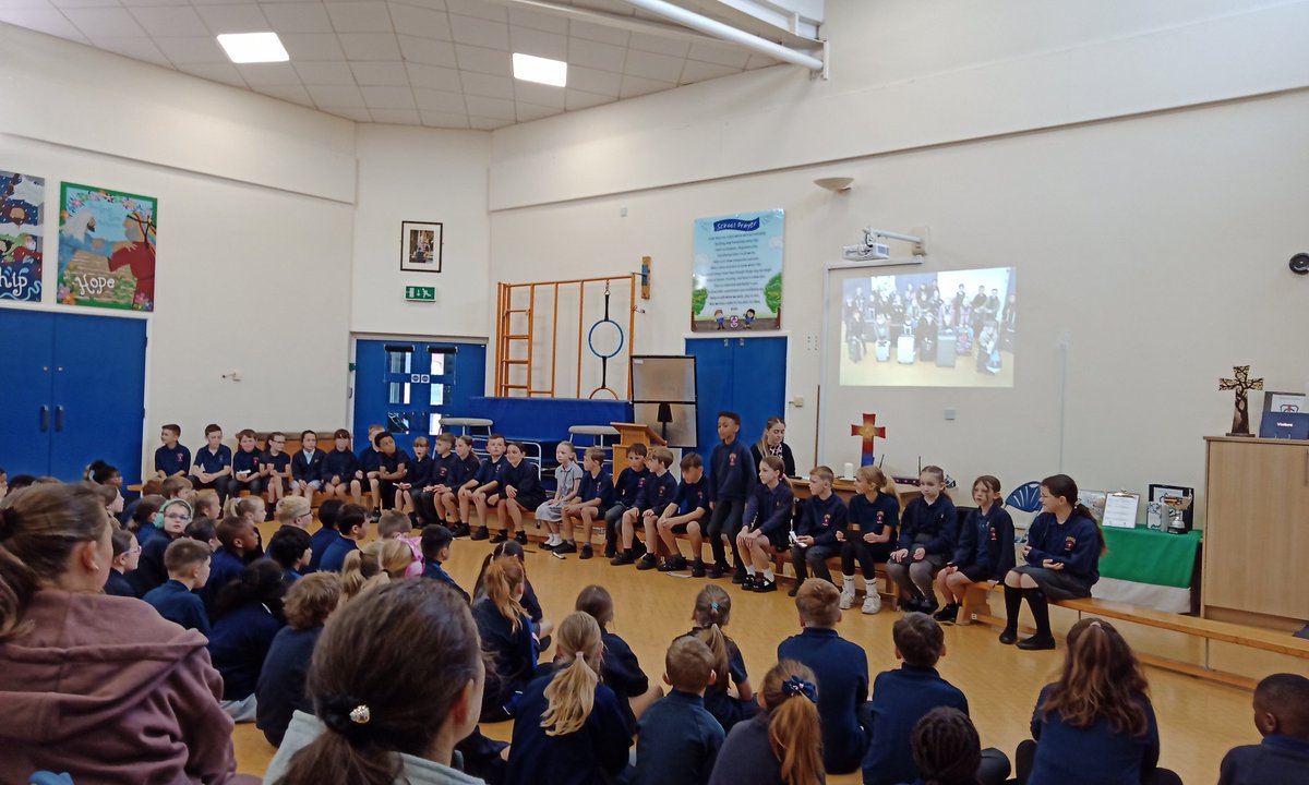 MrsBarlowSGC's tweet photo. Thank you to everyone who attended the Year 4 Low Bank Ground assembly this morning. Well done Year 4! @MissCBSGC @MrGSGC https://t.co/kGX76jtGF8