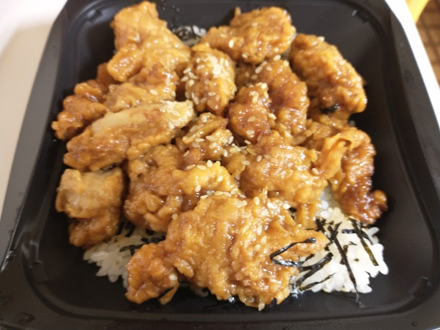 tak44771's tweet photo. セコマの鳥天丼で夕食ｗ https://t.co/jMDGgvAedh