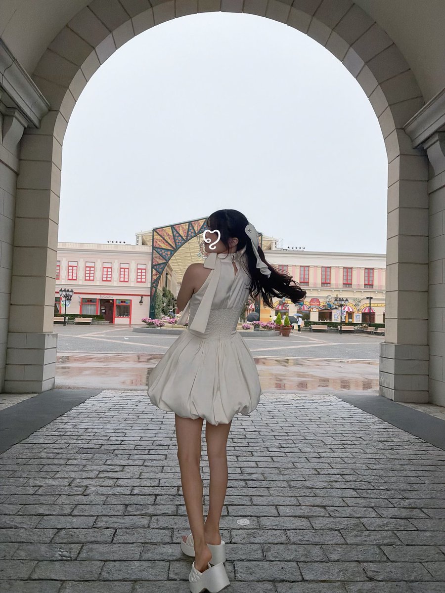 mokumoku_330's tweet photo. スタイル爆盛れワンピース𝜗𝜚˚⋆

SNIDELかわいいすぎる꒰՞⸝⸝⩌𖥦< ꒱ꕀᥫᩣ https://t.co/Nkw9dOqe7A