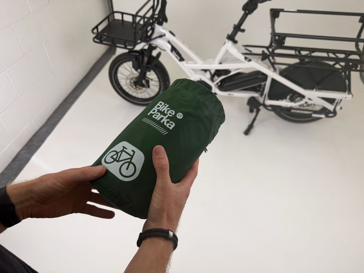 BikeParka's tweet photo. Big thanks to Tern Bicycles for supporting yesterday’s shoot with the brilliant Tern GSD.

We’ve been photographing the BikeParka Longtail WS cover

Full images coming soon — but here’s a little behind-the-scenes  #tern #terngsd https://t.co/U2fDWstmvy