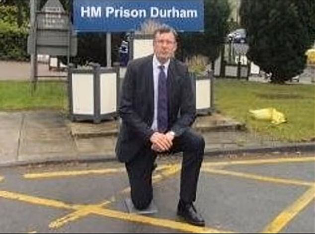 NotThatBigIan's tweet photo. Meanwhile over at the most ideologically captured ministry in Gov't, you'll see precisely zero reflection on whether there's an over correction in 'anti-racism' policy. Here's the former DG of HM Prison Service taking the knee outside HMP Durham, awash with chaos, in 2020. 1/ https://t.co/6jRIe8yHdJ