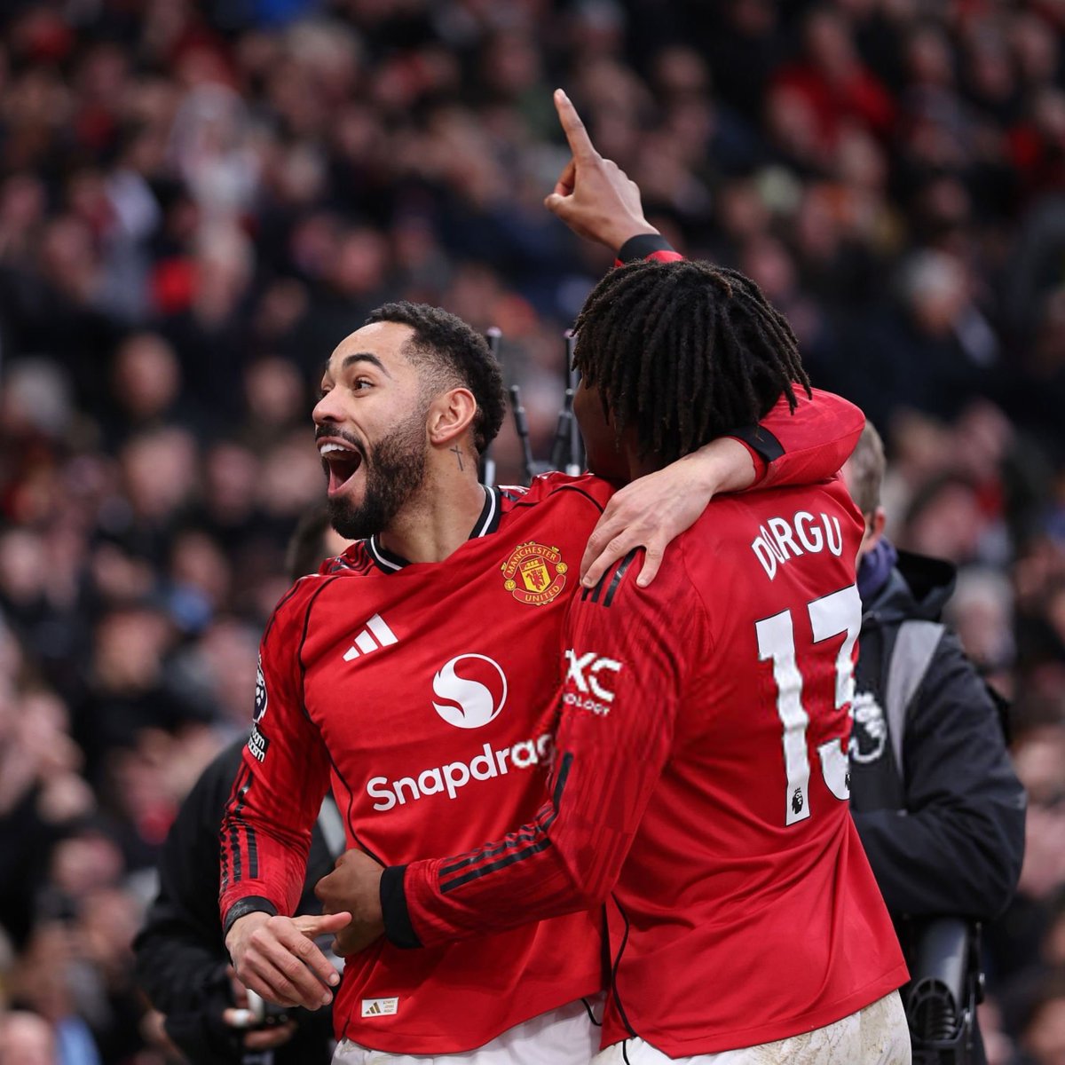 MUFCWO's tweet photo. 🔴⚠️ — تايرون مارشال :

مركز الجناح الأيسر لم يعد اولوية كما هو الحال قبل 6 أشهر خصوصًا بعد تألق دورغو في هذا المركز مع ماتيوس كونيا. https://t.co/7GFDm2PeiM