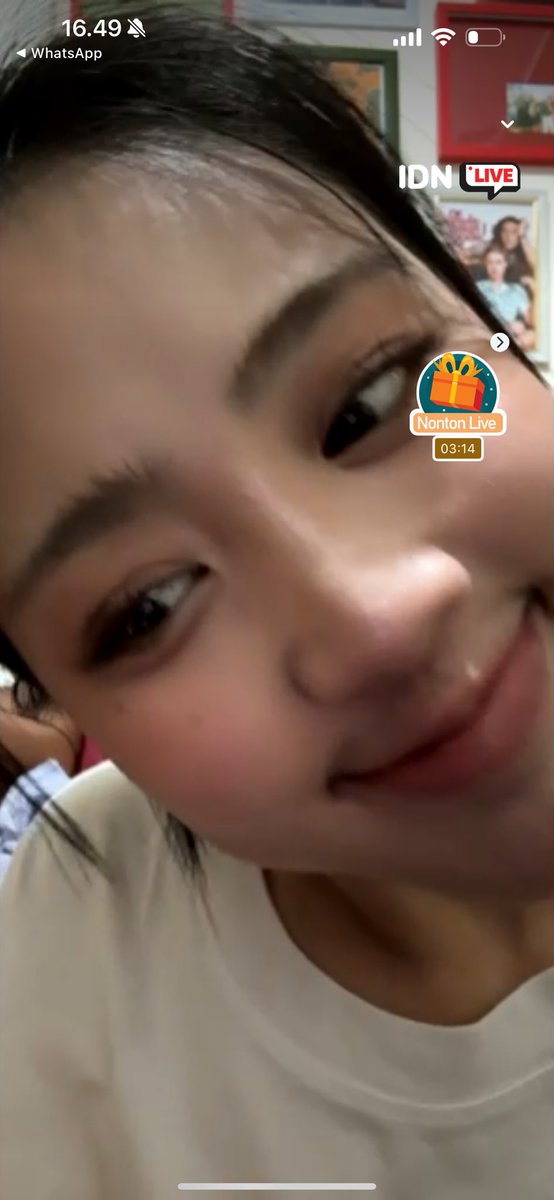 irsyaadmnd21_'s tweet photo. Ella selayar layar.

@AM_EllaJKT48 https://t.co/LCybJSe1sQ