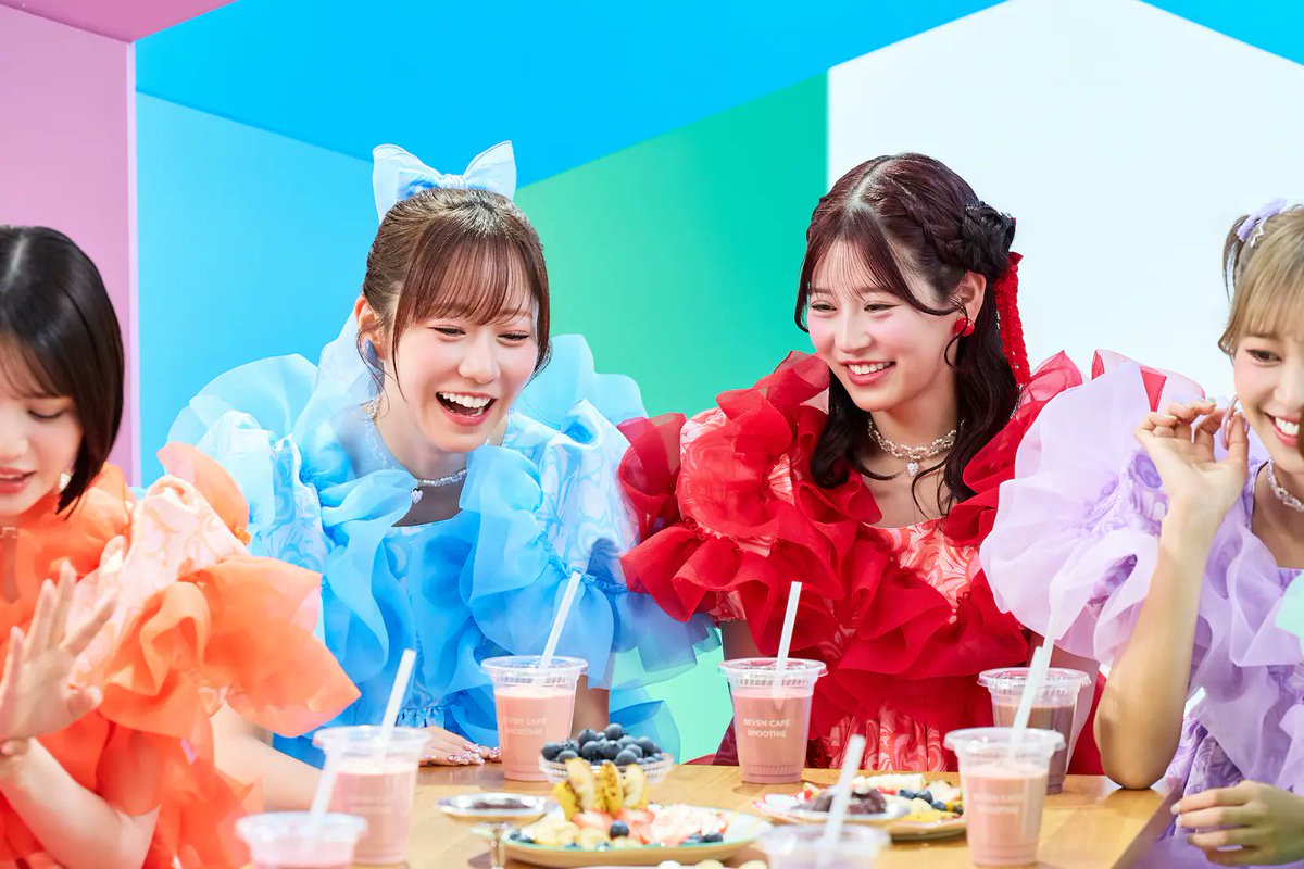 realsoundjp's tweet photo. ／
FRUITS ZIPPER セブン‐イレブンCM撮影
撮り下ろし写真公開🎀
＼

📸https://t.co/wkMy1xAXmr

月足天音＆松本かれんが語る、ツアー秘話と“あまれん姉妹”エピソードも👀💫 https://t.co/HzyFNB6ZPh